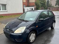 Blau Gebraucht 2005 Ford Fiesta Kleinwagen | 700 € (Guter Preis)