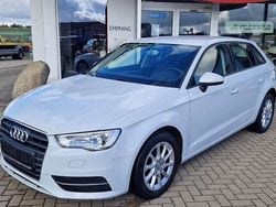 Gletscherweiss Gebraucht 2015 Audi A3 Sportback Attraction Limousine | 7.890 € (Fairer Preis)