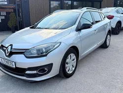 Silber Gebraucht 2015 Renault Mégane III Limousine | 6.900 € (Fairer Preis)
