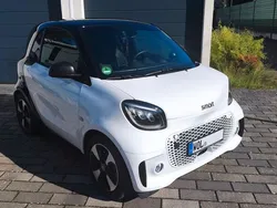 Schwarz Gebraucht 2020 Smart ForTwo Electric Drive Exclusive Coupé | 9.900 € (Guter Preis)