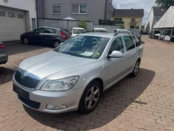 Silber Gebraucht 2012 Skoda Octavia Limousine | 3.990 € (Fairer Preis)
