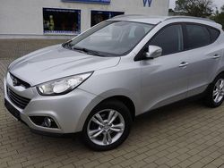 Silber Gebraucht 2011 Hyundai ix35 Premium SUV | 10.299 € (Fairer Preis)