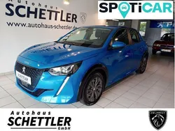 Blau Gebraucht 2021 Peugeot e-208 Active Kleinwagen | 14.890 € (Fairer Preis)