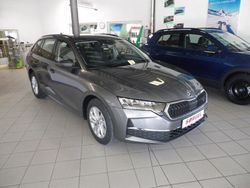 Grau Gebraucht 2025 Skoda Octavia Selection Kombi | 32.450 € (Fairer Preis)