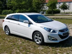 Weiß Gebraucht 2014 Hyundai i40 Premium Kombi | 7.790 € (Guter Preis)