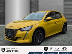 Gelb Gebraucht 2021 Peugeot e-208 Active Kleinwagen | 13.900 € (Fairer Preis)