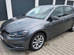Indiumgrau metallic Gebraucht 2019 VW Golf VII Highline Limousine | 16.490 € (Fairer Preis)