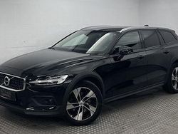 Schwarz Gebraucht 2021 Volvo V60 CC Pro Kombi | 29.800 € (Guter Preis)