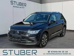 Deep black perleffekt Gebraucht 2022 VW Tiguan Active SUV | 24.880 € (Fairer Preis)