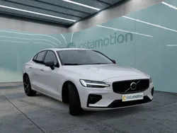 Weiß Gebraucht 2024 Volvo S60 Limousine | 36.600 € (Guter Preis)