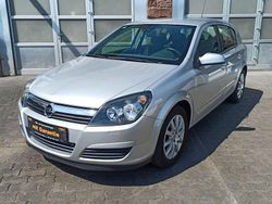 Silber Gebraucht 2005 Opel Astra Elegance Limousine | 4.250 € (Etwas zu teuer)