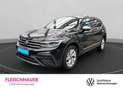 Schwarz Gebraucht 2024 VW Tiguan Allspace Life SUV | 34.970 € (Guter Preis)