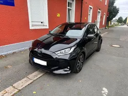 Schwarz Gebraucht 2022 Toyota Yaris Team Limousine | 17.499 € (Guter Preis)