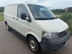 Grauweiß r9002 Gebraucht 2007 VW T5 Van | 5.500 €
