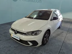 Weiß Gebraucht 2024 VW Polo Goal Limousine | 18.630 €