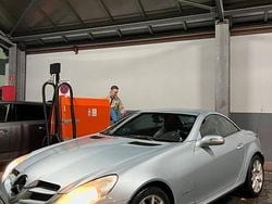 Silber Gebraucht 2004 Mercedes SLK200 Cabrio | 5.000 €
