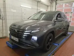 Phantom black / mic (schwarz) Gebraucht 2022 Hyundai Tucson Trend SUV | 26.985 € (Guter Preis)