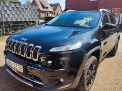 Schwarz Gebraucht 2016 Jeep Cherokee Limited SUV | 14.250 € (Guter Preis)