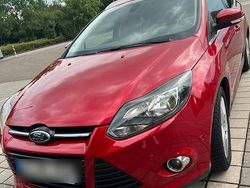 Rot Gebraucht 2012 Ford Focus Kombi | 6.700 € (Teuer)