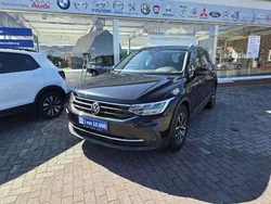 Deep black perleffekt Gebraucht 2022 VW Tiguan Life SUV | 26.745 € (Fairer Preis)