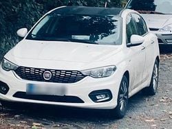 Weiß Gebraucht 2016 Fiat Tipo Limousine | 3.699 € (Teuer)