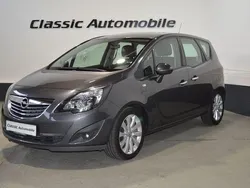 Grau Gebraucht 2011 Opel Meriva Innovation Van / Kleinbus | 4.300 € (Fairer Preis)