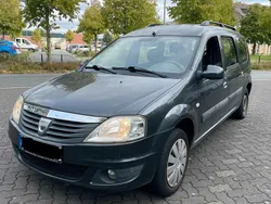 Grau Gebraucht 2010 Dacia Logan Limousine | 1.999 € (Guter Preis)