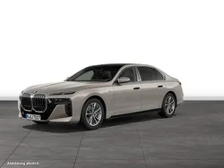 Oxidgrau metallic Gebraucht 2024 BMW 740 Comfort Edition Limousine | 98.264 € (Teuer)