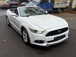 Weiss Gebraucht 2015 Ford Mustang Cabrio | 16.999 € (Guter Preis)
