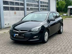 Schwarz Gebraucht 2015 Opel Astra Selection Kombi | 7.450 € (Fairer Preis)