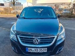 Schwarz Gebraucht 2010 VW Routan Van / Kleinbus | 8.000 €