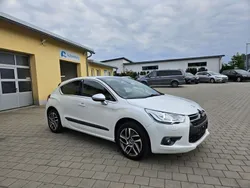 Weiß Gebraucht 2012 Citroën DS4 Sport Chic Kleinwagen | 8.990 € (Fairer Preis)