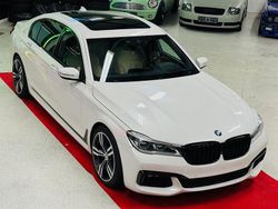 Weiß Gebraucht 2017 BMW 750L M Sport Limousine | 38.950 €