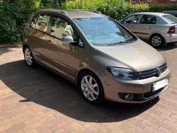 Braun Gebraucht 2011 VW Golf Plus Comfortline Van / Kleinbus | 10.999 € (Teuer)