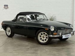 Grün Gebraucht 1975 MG B Cabrio | 12.990 €