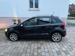 Schwarz Gebraucht 2016 VW Polo Cross Kleinwagen | 8.900 € (Teuer)