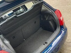Blau Gebraucht 2013 Skoda Fabia Ambition Kleinwagen | 3.990 € (Guter Preis)