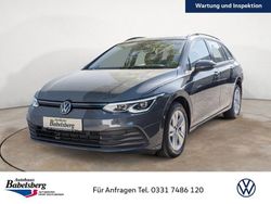 Grau Gebraucht 2023 VW Golf VIII Life Kombi | 23.990 € (Fairer Preis)