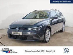 Grau Gebraucht 2023 VW Golf VIII Life Kombi | 25.490 € (Fairer Preis)