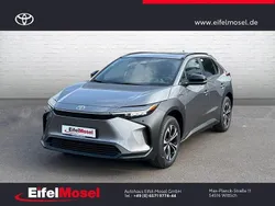 Silber Neu 2025 Toyota bZ4X SUV | 39.960 € (Fairer Preis)