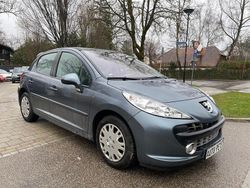 Grau Gebraucht 2006 Peugeot 207 Sport Limousine | 4.490 € (Etwas zu teuer)