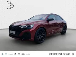 Rubino red metallic (bentley) Neu 2024 Audi SQ8 Sport SUV | 144.690 €