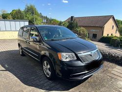 Schwarz Gebraucht 2014 Lancia Voyager Silver Van / Kleinbus | 9.000 € (Superpreis)