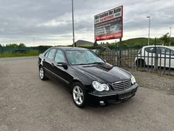 Blau Gebraucht 2004 Mercedes C200 Avantgarde Limousine | 3.990 € (Fairer Preis)