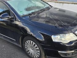 Schwarz Gebraucht 2010 VW Passat Kombi | 1.850 € (Superpreis)