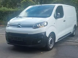 Weiß Gebraucht 2019 Citroën Jumpy Van / Kleinbus | 9.600 € (Fairer Preis)