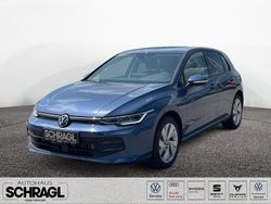 Anemonenblau metallic Gebraucht 2025 VW Golf VIII Life Limousine | 32.845 € (Etwas zu teuer)