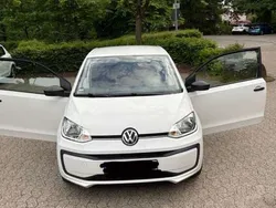 Weiß Gebraucht 2018 VW up! Kleinwagen | 7.000 € (Fairer Preis)