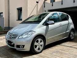 Silber Gebraucht 2010 Mercedes A180 Avantgarde Limousine | 6.750 € (Teuer)