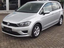 Silber Gebraucht 2014 VW Golf Sportsvan Trendline Van / Kleinbus | 13.489 € (Fairer Preis)